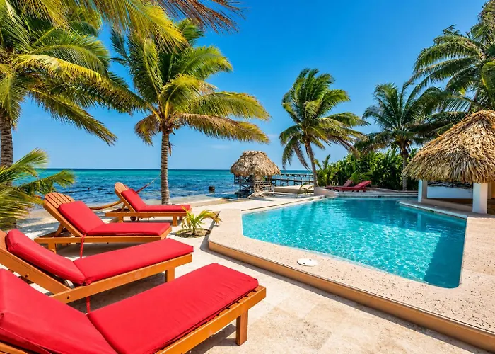 Casa Redonda - Upper Level Beachfront Apartment San Pedro (Ambergris Caye)