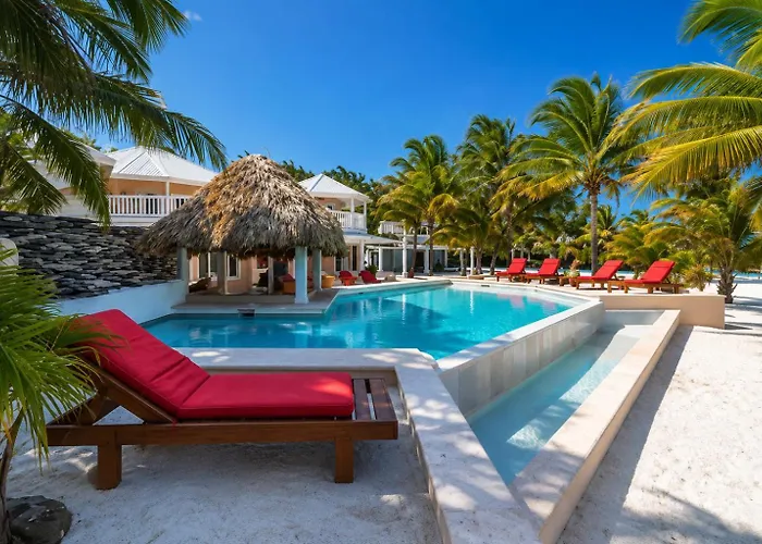 Casa Redonda - Upper Level Beachfront *